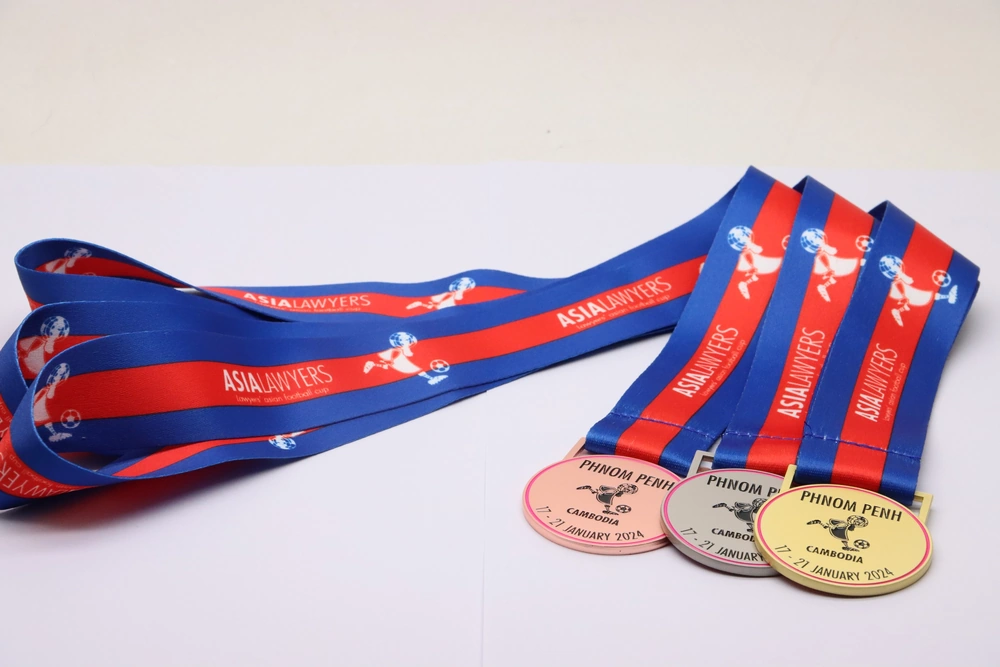 custom podium medals in gold, silver and bronze custom podium medals in gold, silver and bronze